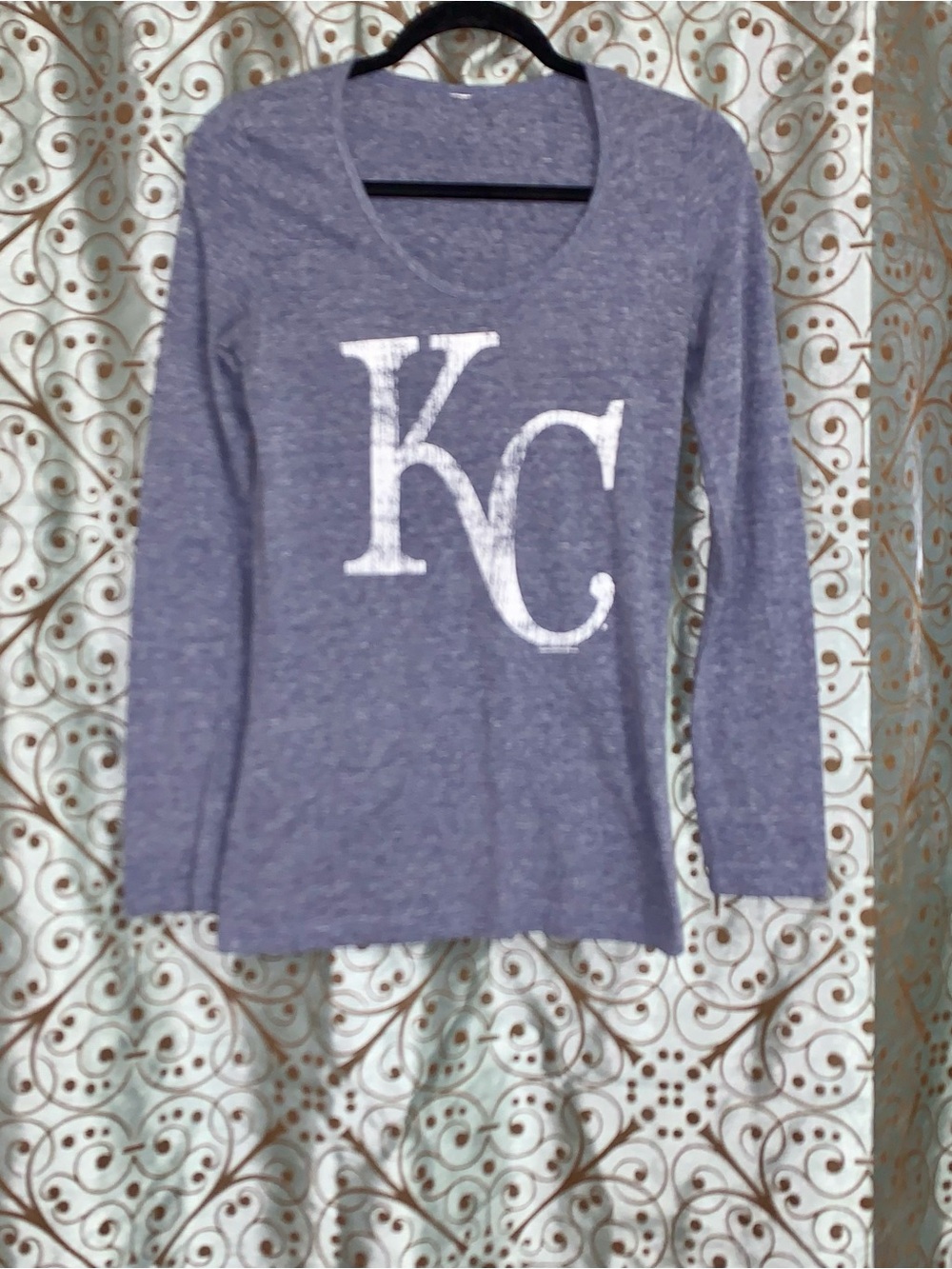 Women’s Medium Kansas City Royals Long Sleeve T-Shirt